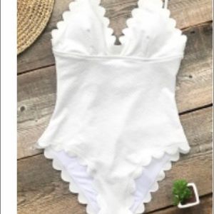 Women’s bathing suit